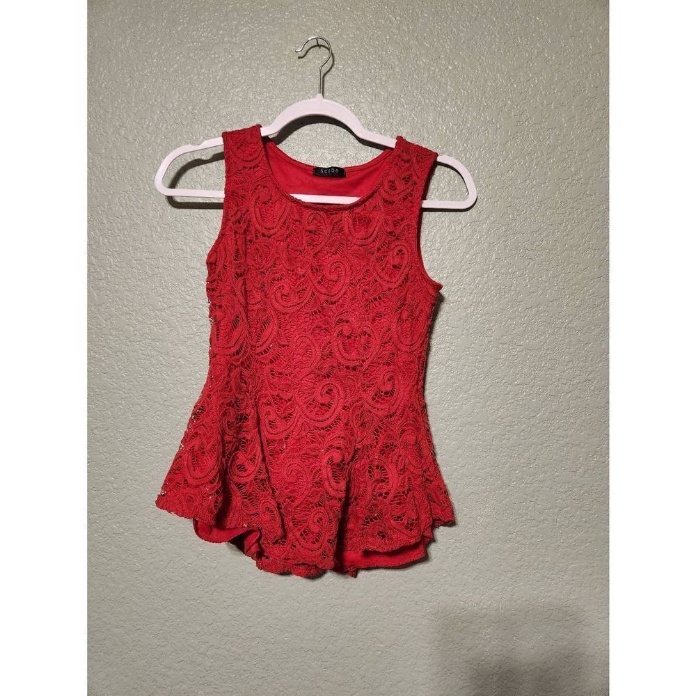 Womens small scobe top